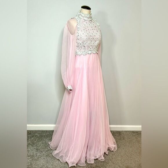 Not Available - Picture 10 of 16